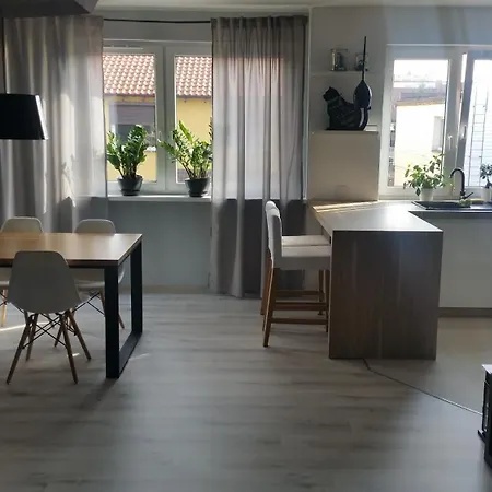 Apartament Na Uboczu Апартаменты Вонгровец